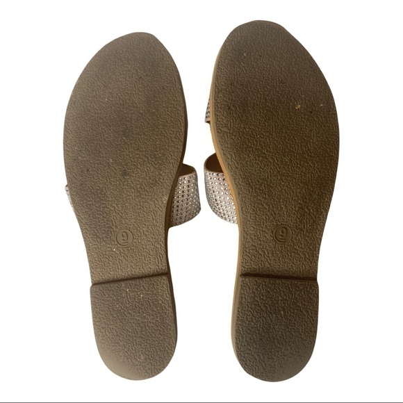 Big Buddha Silver Rhinestone Sandals. Size 9 - Picture 3 of 9